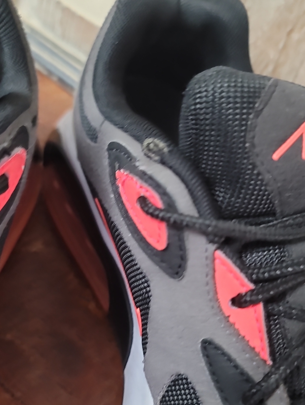 Nike Air Max 200 "Thunder Grey/Hot Punch" Wmns 9.5 Fast Shipping - Picture 11 of 13
